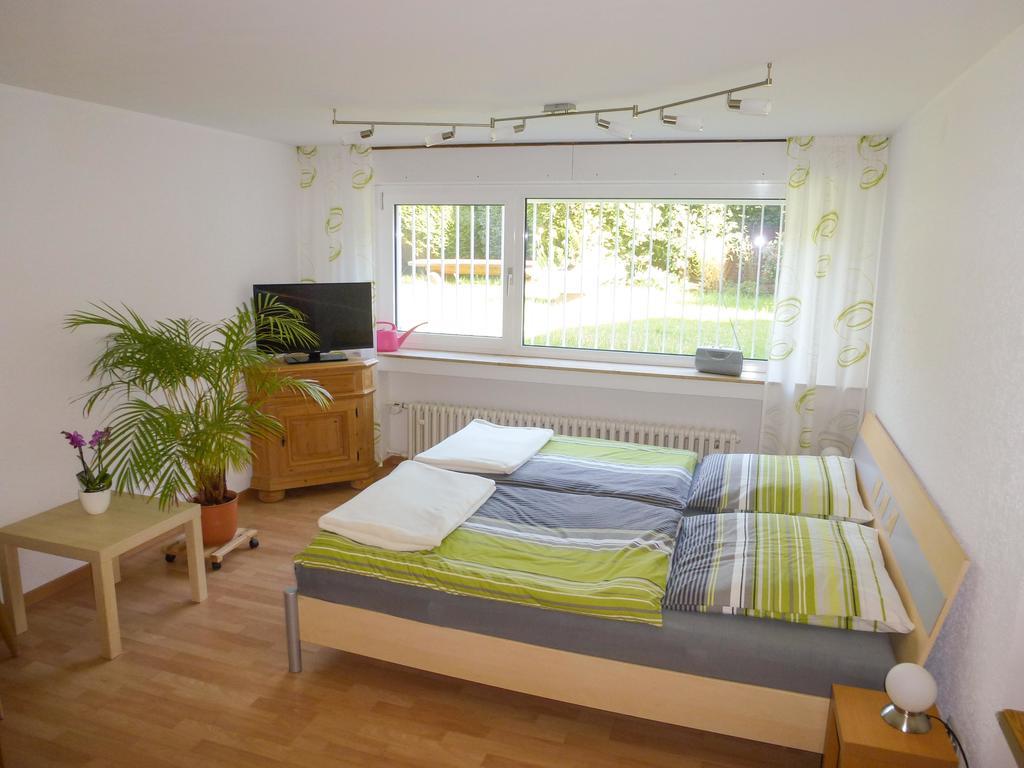 Gaestezimmer Mueller นอยส์ ห้อง รูปภาพ